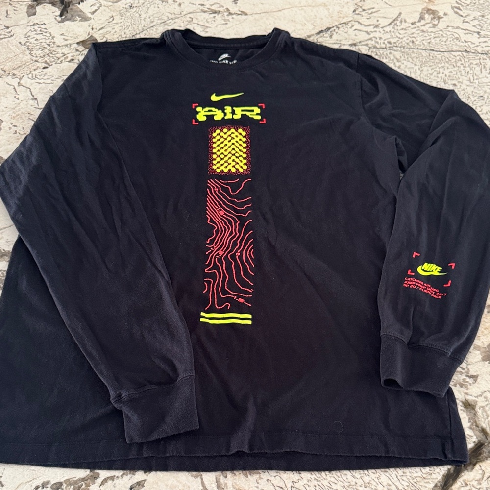 Nike Men's Black and Neon Long Sleeve Tee